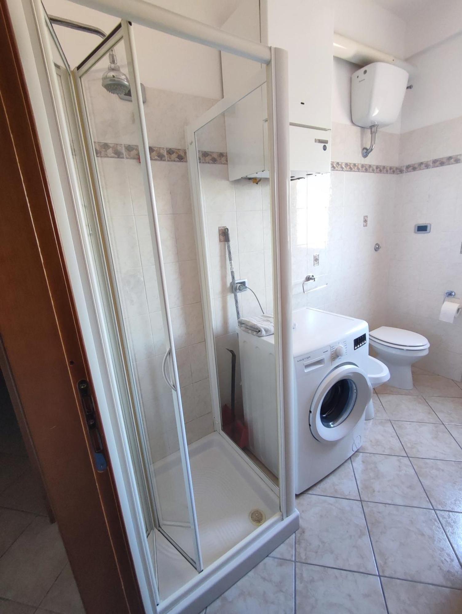 Alloggio Alfa - Central Apartment Civitavecchia Extérieur photo