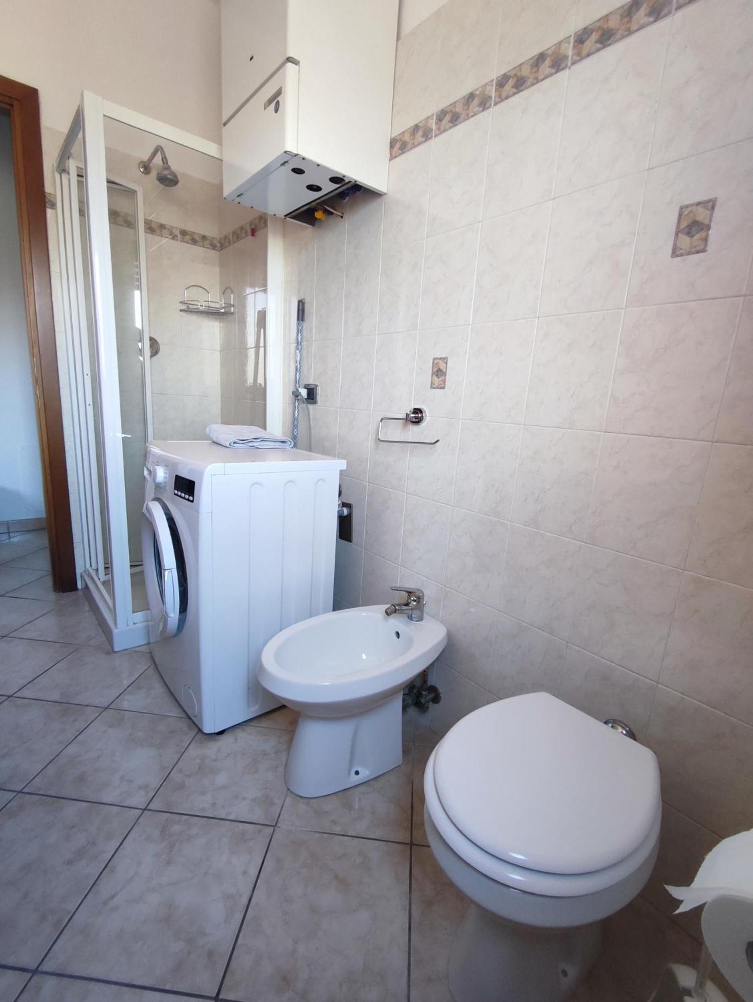 Alloggio Alfa - Central Apartment Civitavecchia Extérieur photo
